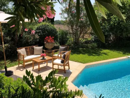 Charmante Villa mit Pool und Golfplatz, Location Maison 6 personnes à Saint Raphaël - Photo 4
