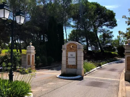 Charmante Villa mit Pool und Golfplatz, Location Maison 6 personnes à Saint Raphaël - Photo 28