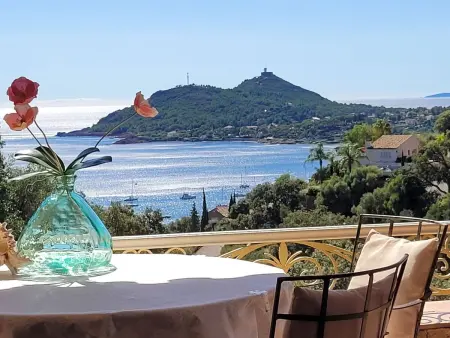 Villa Aurélie mit Meersicht, Location Maison 6 personnes à Saint Raphaël - Photo 1
