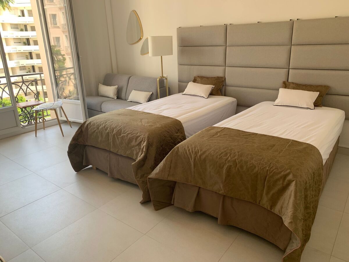 Appartement Palais Miramar, 50m de la plage à Cannes - Photo 1