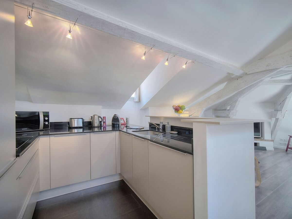 Loft spacieux centre-ville Cannes, vue Suquet - Photo 6