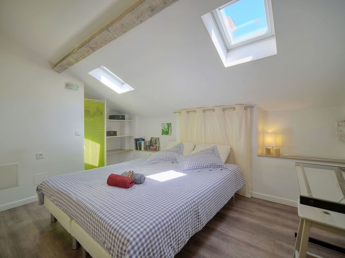 Loft spacieux centre-ville Cannes, vue Suquet - Photo 9