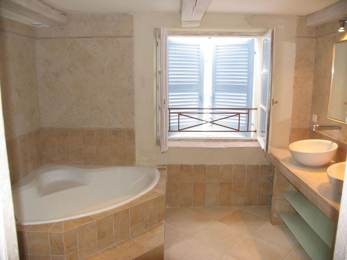Duplex Eze à Cannes, 6 personnes, piscine & parking - Photo 5