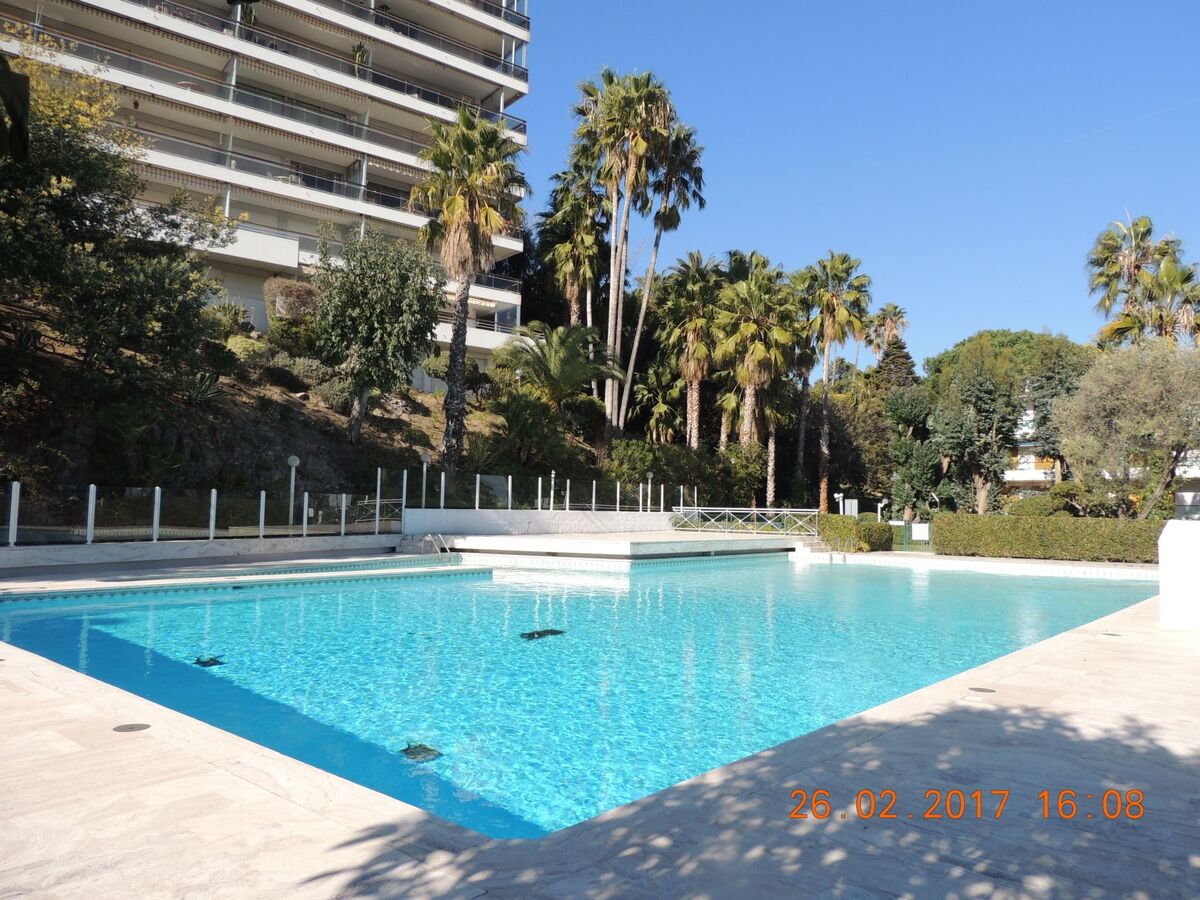 Studio Vue mer à 100m de la plage, Golfe Juan - Photo 1