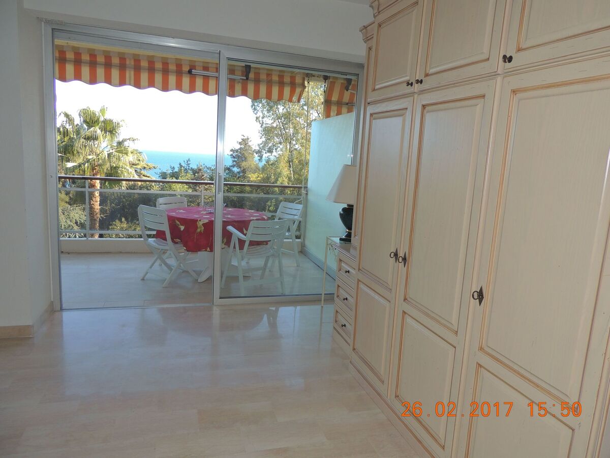 Studio Vue mer à 100m de la plage, Golfe Juan - Photo 4