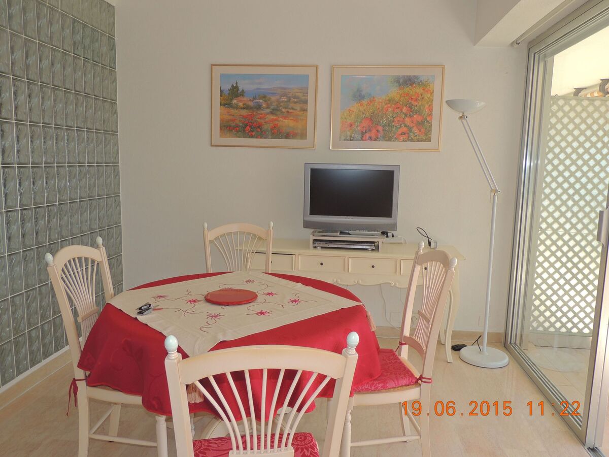 Studio Vue mer à 100m de la plage, Golfe Juan - Photo 7
