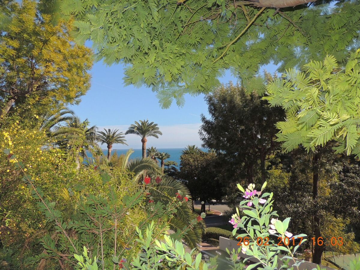 Studio Vue mer à 100m de la plage, Golfe Juan - Photo 25