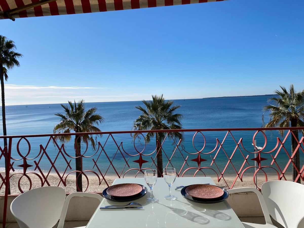 Studio vue mer à Juan-les-Pins, 3 m de la plage - Photo 3