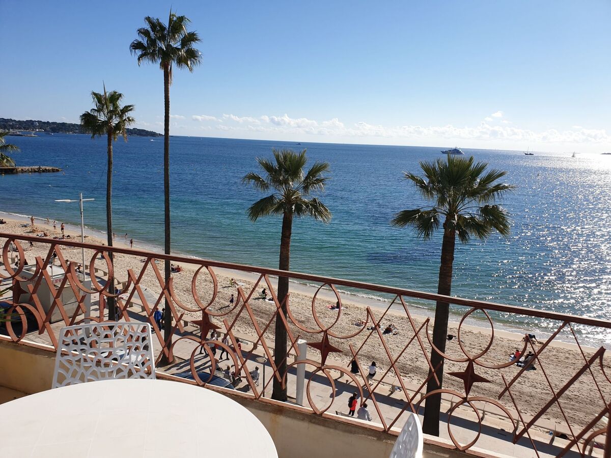 Studio vue mer à Juan-les-Pins, 3 m de la plage - Photo 15
