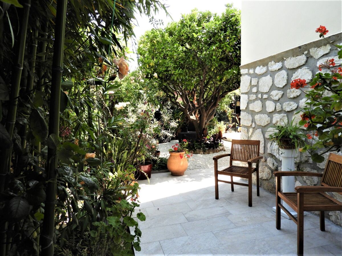 Appartement 2 chambres avec jardin et piscine à Saint Laurent du Var - Photo 9