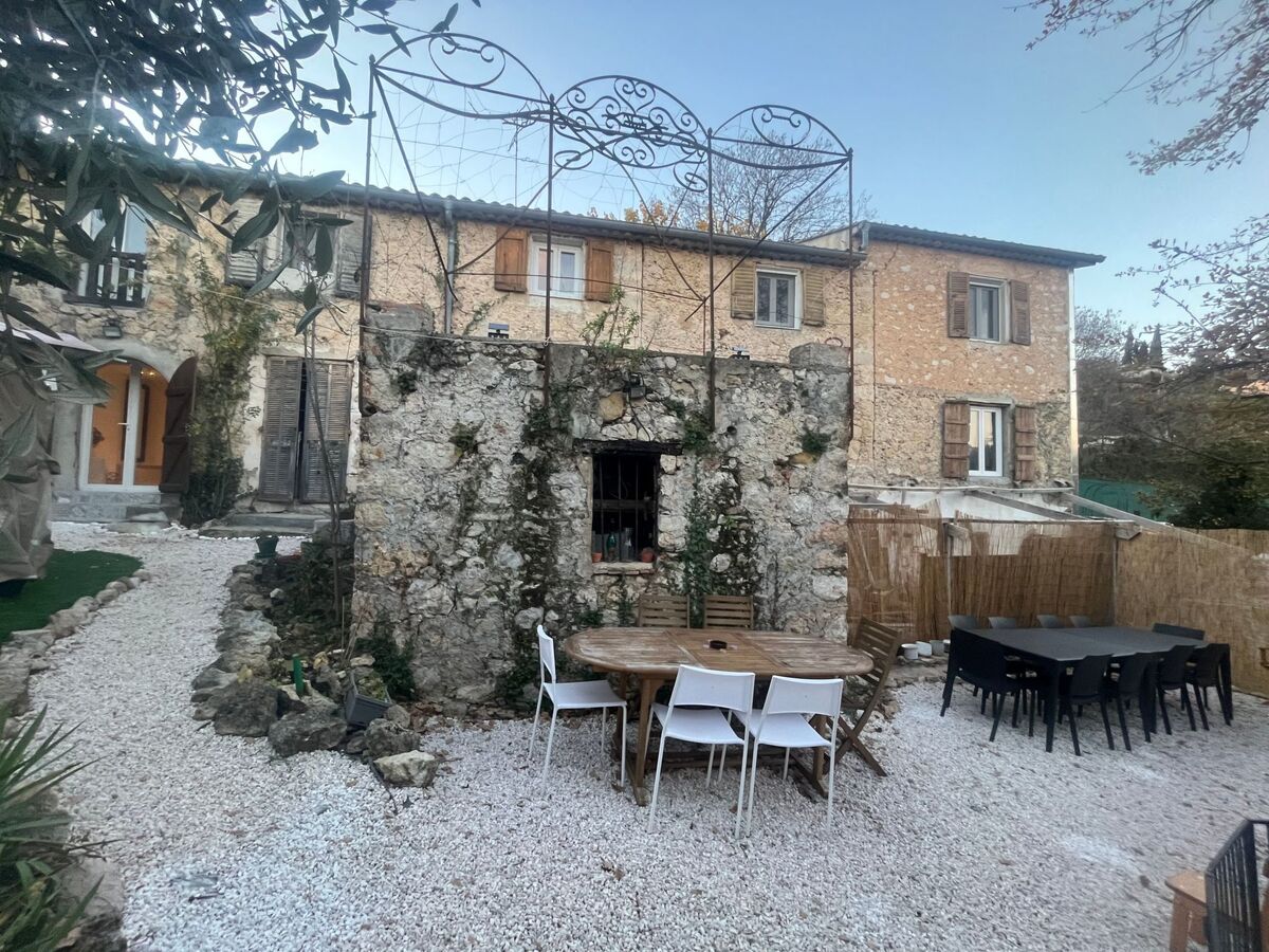 Villa Les Tilleuls à Carros : 95m² pour 7 personnes - Photo 2