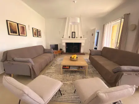Villa 131m² piscine privée et grand jardin à Vence : photo 2