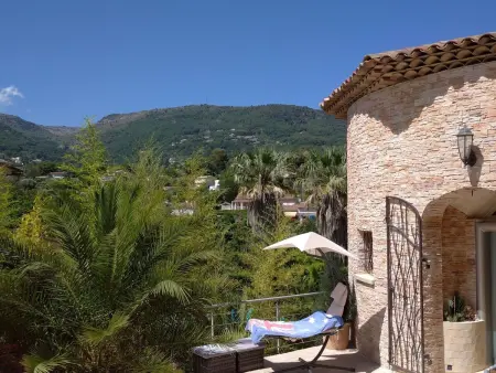 Villa Sculpture à Vence avec piscine et 3 terrasses : photo 2