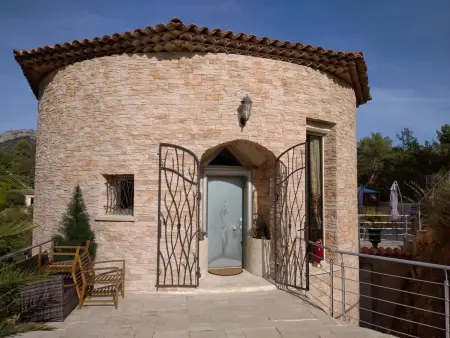 Villa Sculpture à Vence avec piscine et 3 terrasses : photo 3