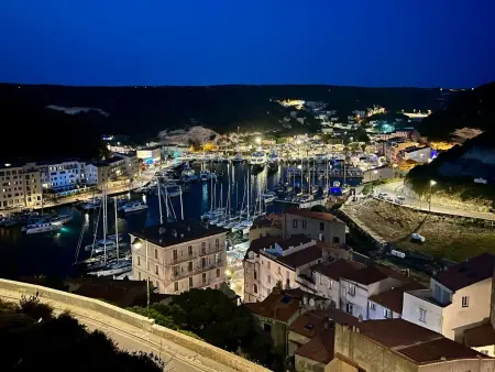 Appartement neuf 3 chambres, 50 m du port de Bonifacio : photo 21