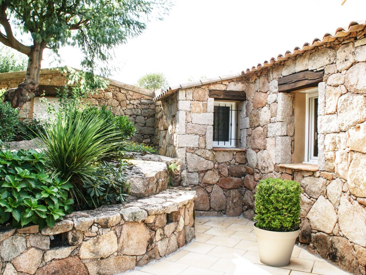 Villa en pierre avec piscine chauffée à Porto Vecchio - Photo 42
