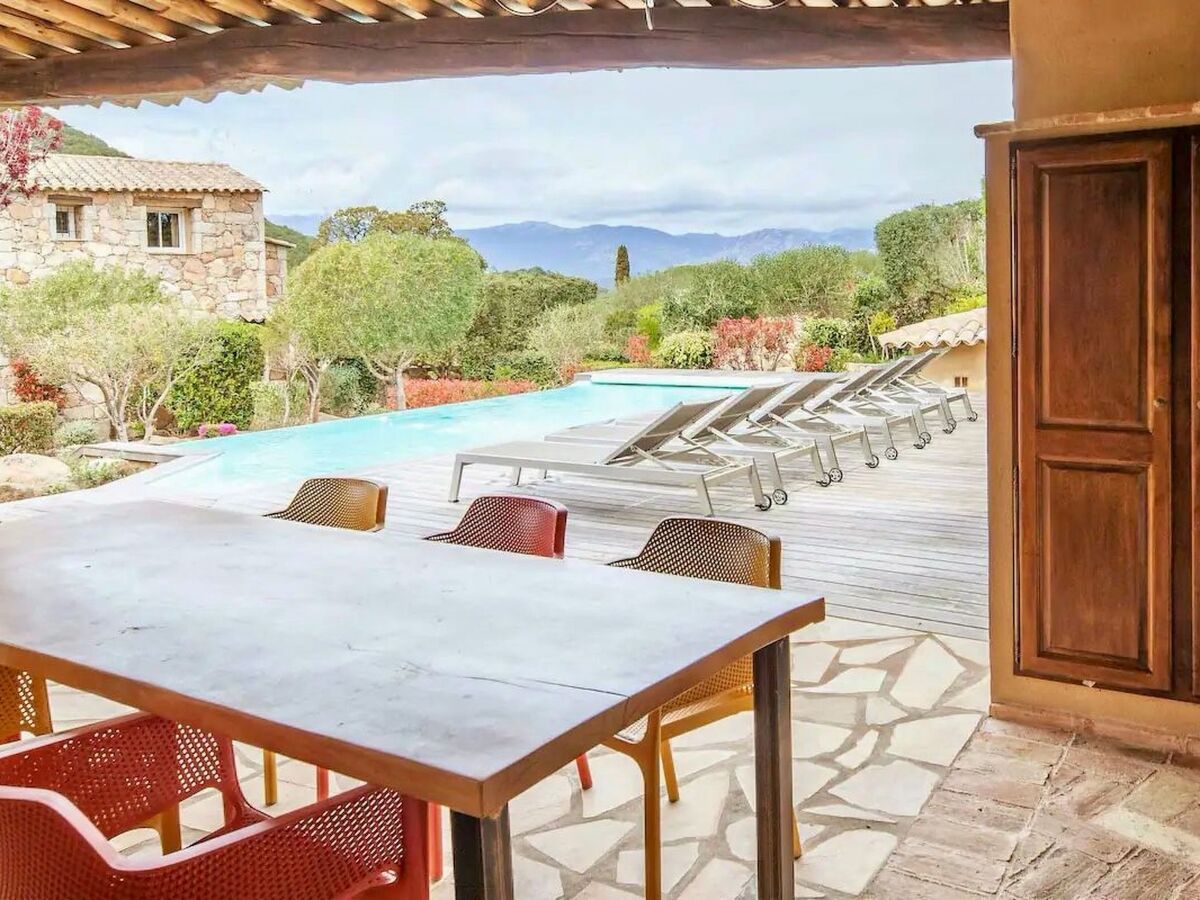 Villa en pierre avec piscine chauffée à Porto Vecchio - Photo 46
