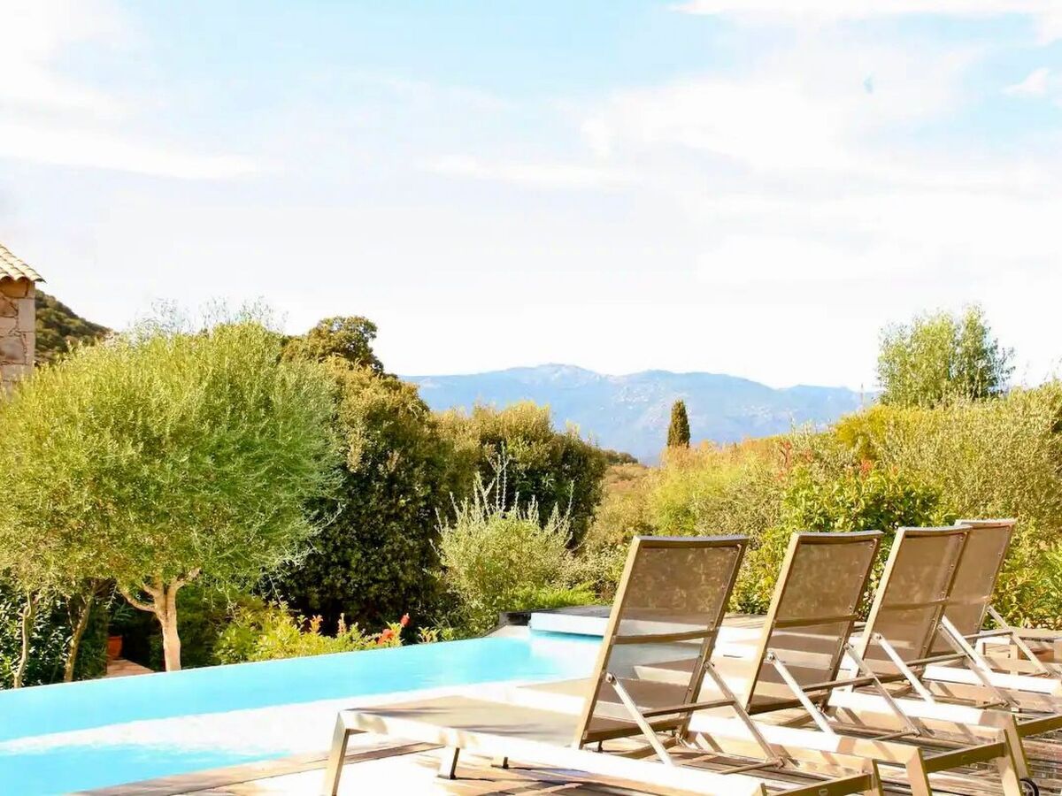 Villa en pierre avec piscine chauffée à Porto Vecchio - Photo 52
