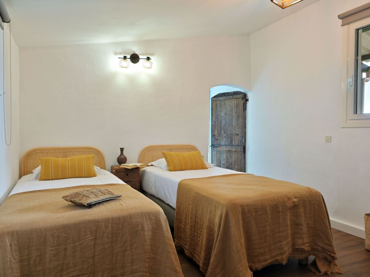 Maison 3 chambres Cervione, vue mer et terrasses - Photo 13