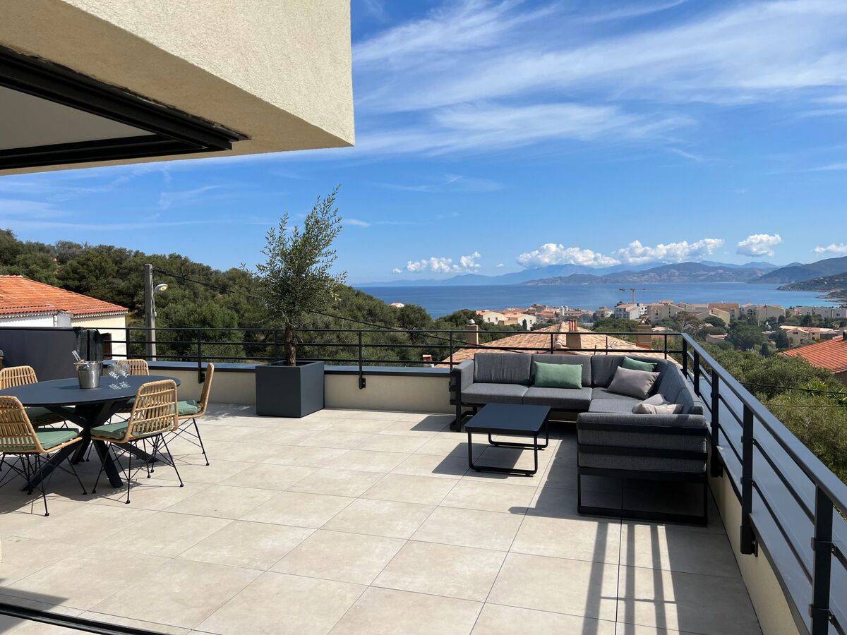 Penthouse 6 pers. avec jacuzzi et vue mer à Corbara - Photo 8