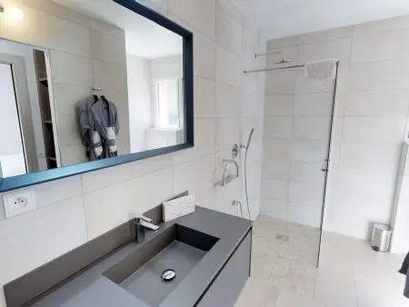 Villa 4 chambres Calvi, piscine privée et jardin 1000 m² : photo 29
