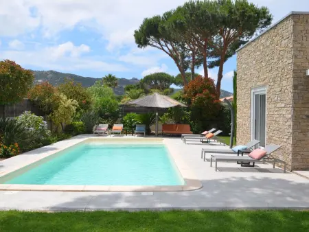 Villa 6 chambres avec piscine privée à Calvi : photo 2