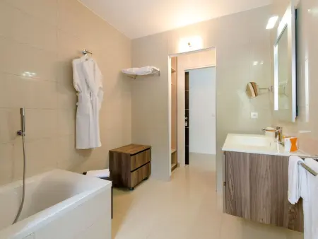 Villa 6 chambres avec piscine privée à Calvi : photo 21