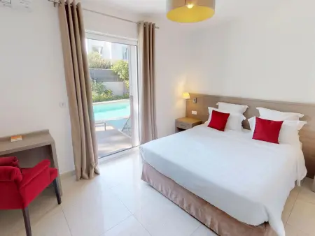 Villa 6 chambres avec piscine privée à Calvi : photo 28