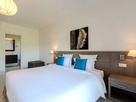 Maison 1 chambre avec piscine et spa à Calvi : photo 15
