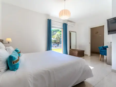 Maison 1 chambre avec piscine et spa à Calvi : photo 27