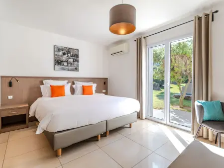 Maison 2 chambres avec piscine et hot tub à Calvi : photo 18