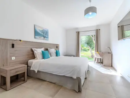 Villa 3 chambres, piscine privée chauffée à Calvi : photo 24