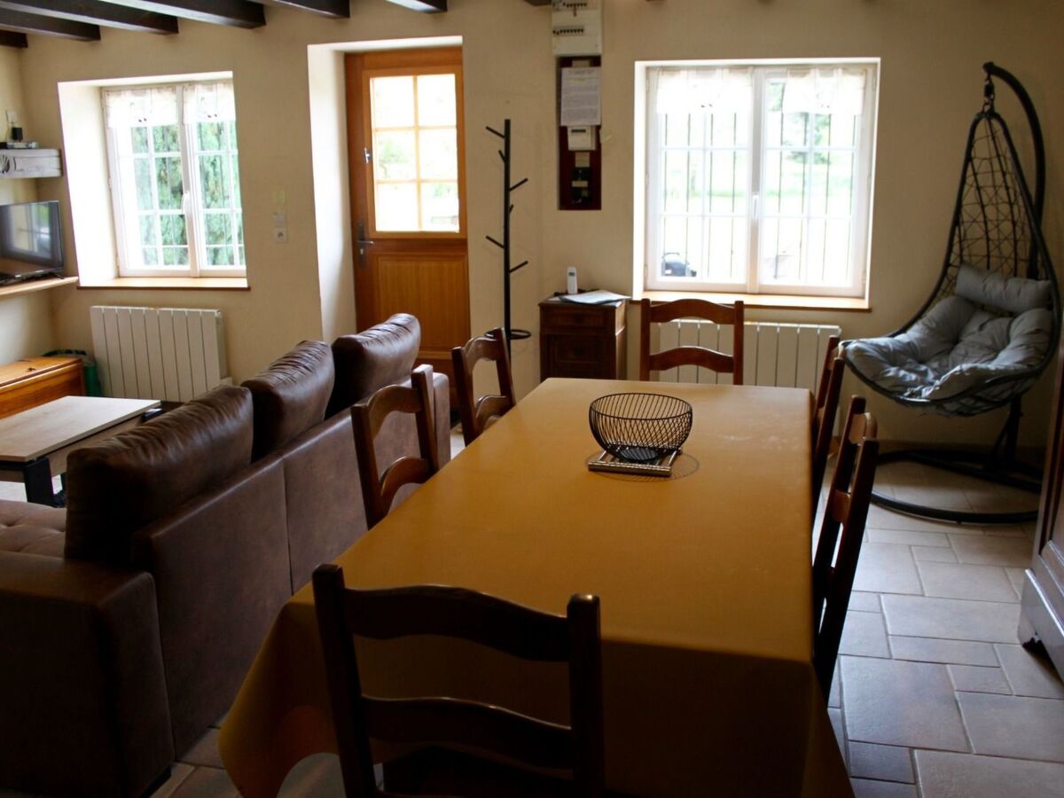Maison avec étang privé à Montceau-les-Mines - Photo 4