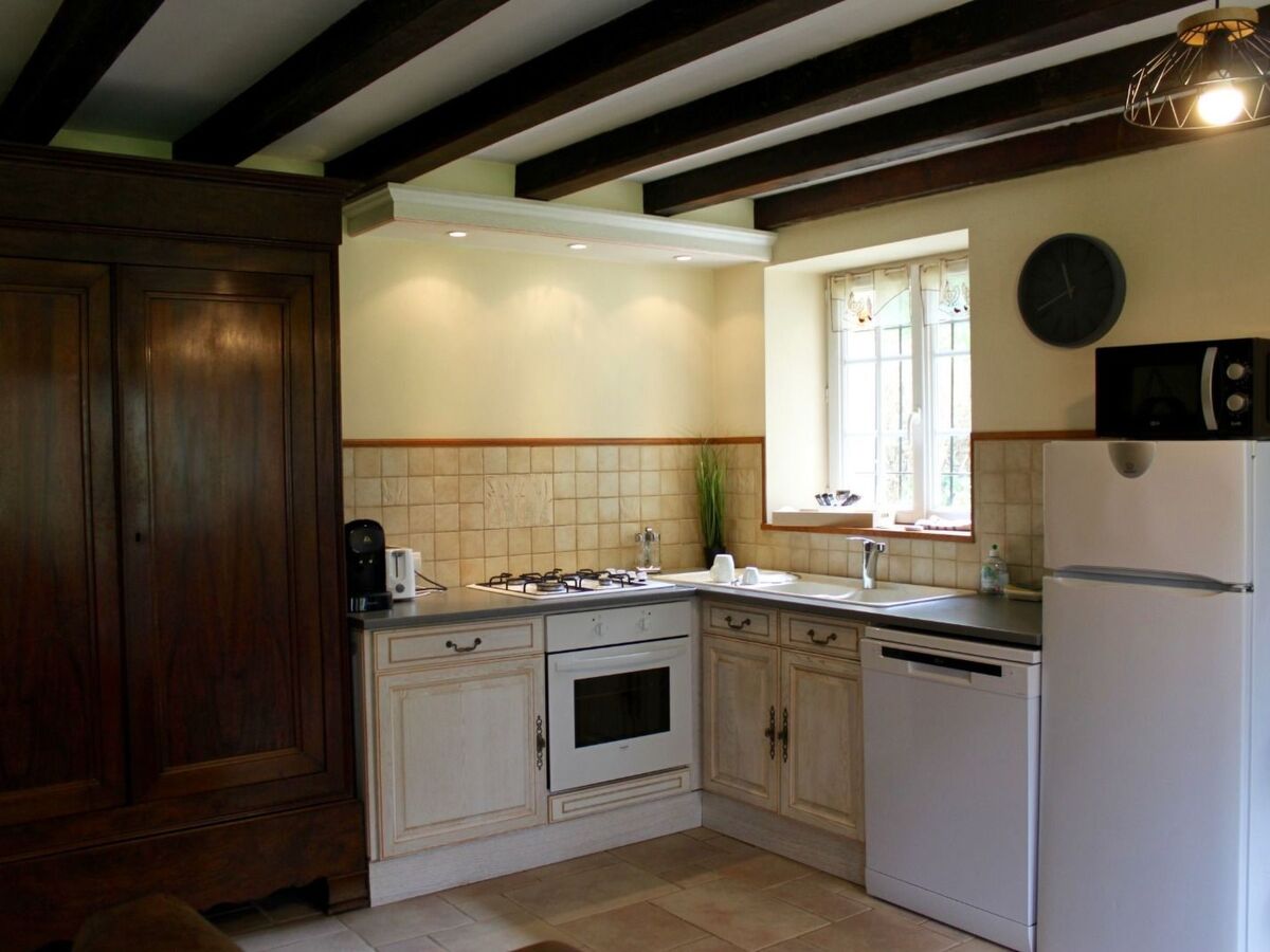 Maison avec étang privé à Montceau-les-Mines - Photo 5