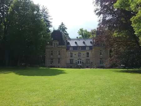 Location maison à Naix aux Forges, in Nantois mit Privatem Pool