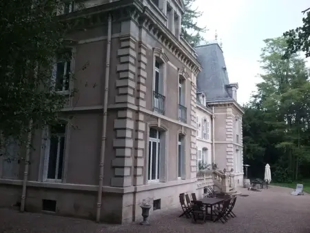 in Nantois mit Privatem Pool, Maison 10 personnes à Naix aux Forges - Photo 2