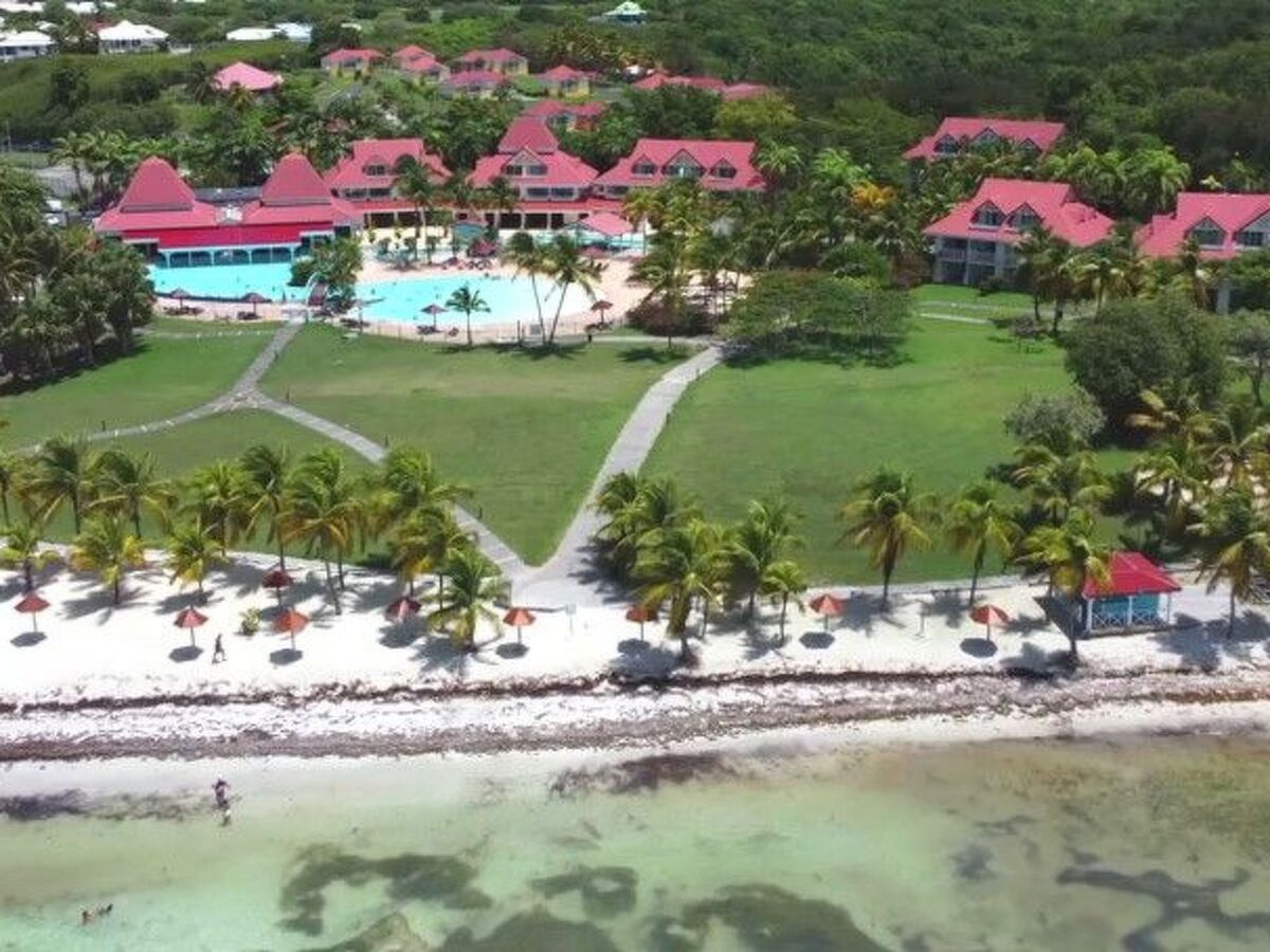Studio vue mer Sainte-Anne, résidence sécurisée - Photo 8