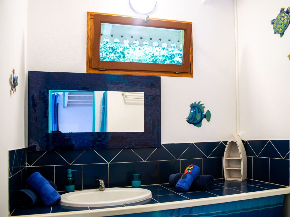 Appartement avec terrasse bois et piscine à Deshaies - Photo 8