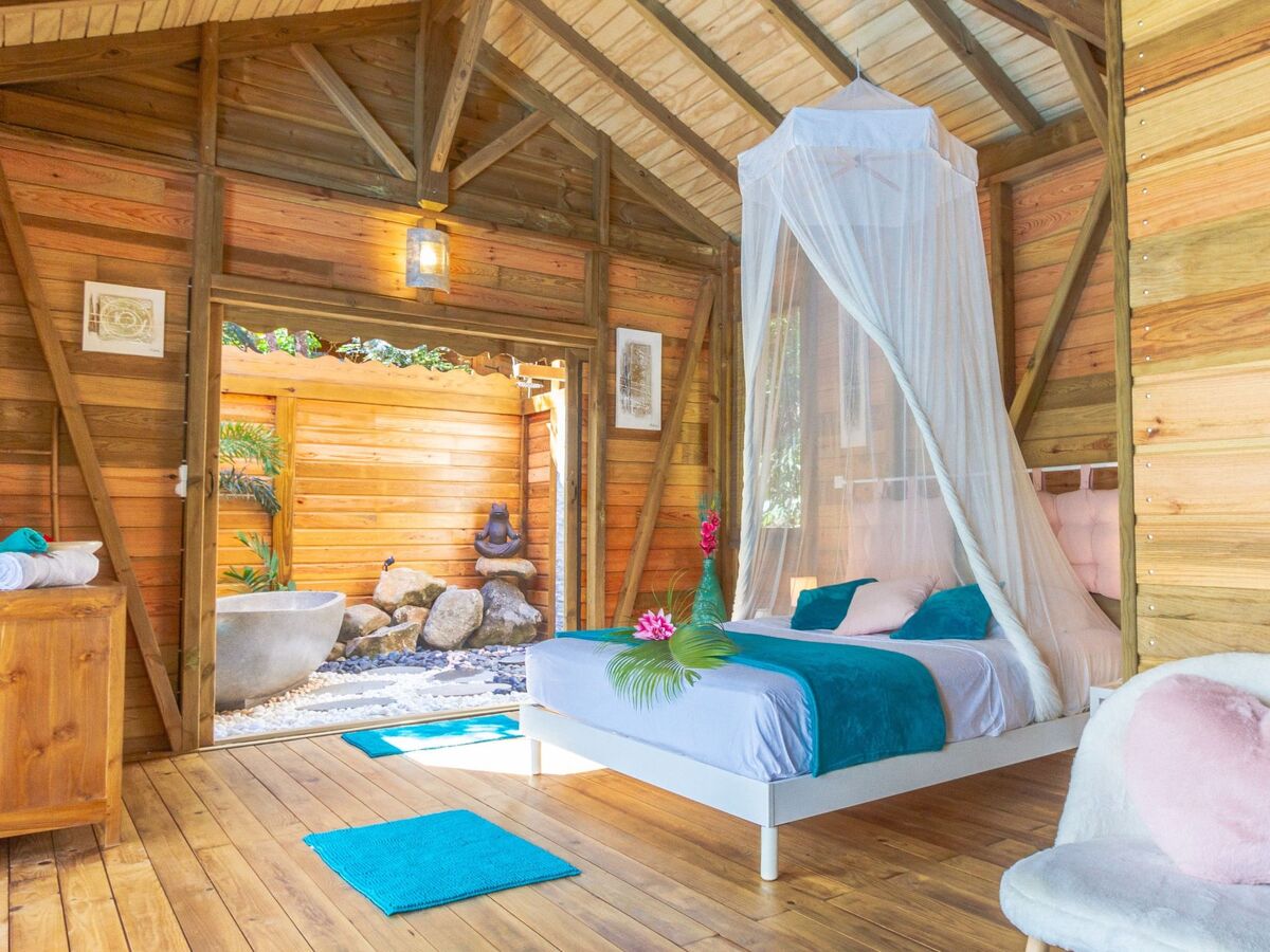 Cabane dans les arbres avec piscine privée à Deshaies - Photo 2
