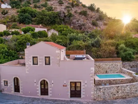 Location maison à Kalami, Villa Aladanos mit privatem Pool