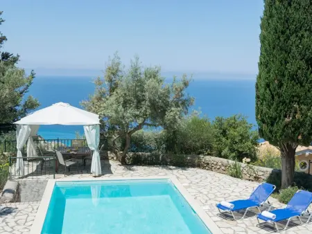 Location maison à Vafkeri, Villa mit Pool und majestätischem Meerblick