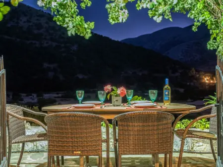 Villa aus Stein  Galatia, Location Maison 8 personnes à Agia Marina - Photo 8