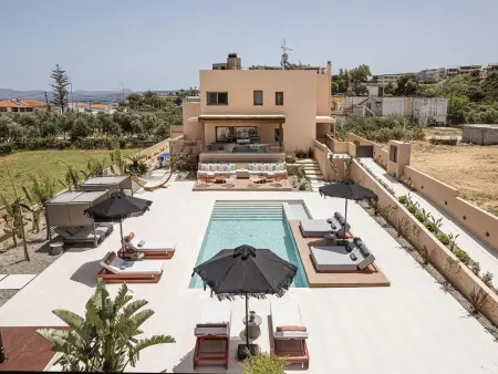 Location maison à Agia Marina, Villa Agali - Freier beheizter Pool, 70m zum Meer