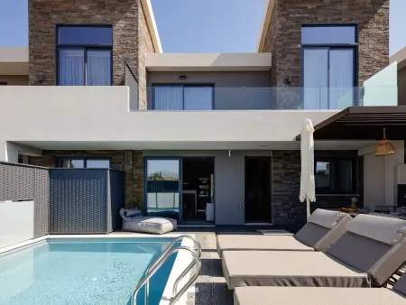 Location maison à Agia Marina, VillAgioi Villa II 2-BR Pool Villa, zu Fuß zum Strand