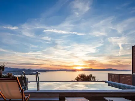 Location maison à Agia Marina, Omnia Villa 1-Beheizter Pool und atemberaubender Meerblick