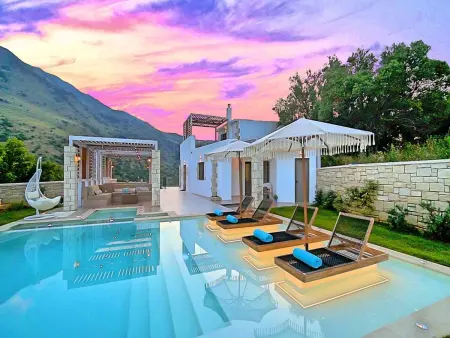 Location maison à Georgioupoli, Blue Lake Villa Beheizter Pool