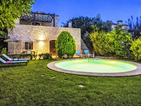 Location maison à Adele, Erato