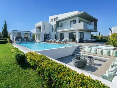 Lux-Villa mit Innen- und Außenpool, BBQ und Fitn - Photo 7