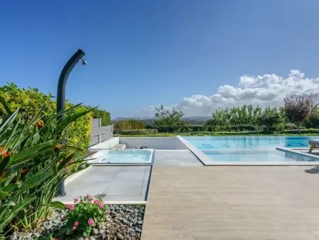 Lux-Villa mit Innen- und Außenpool, BBQ und Fitn - Photo 12