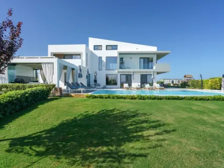 Lux-Villa mit Innen- und Außenpool, BBQ und Fitn - Photo 18